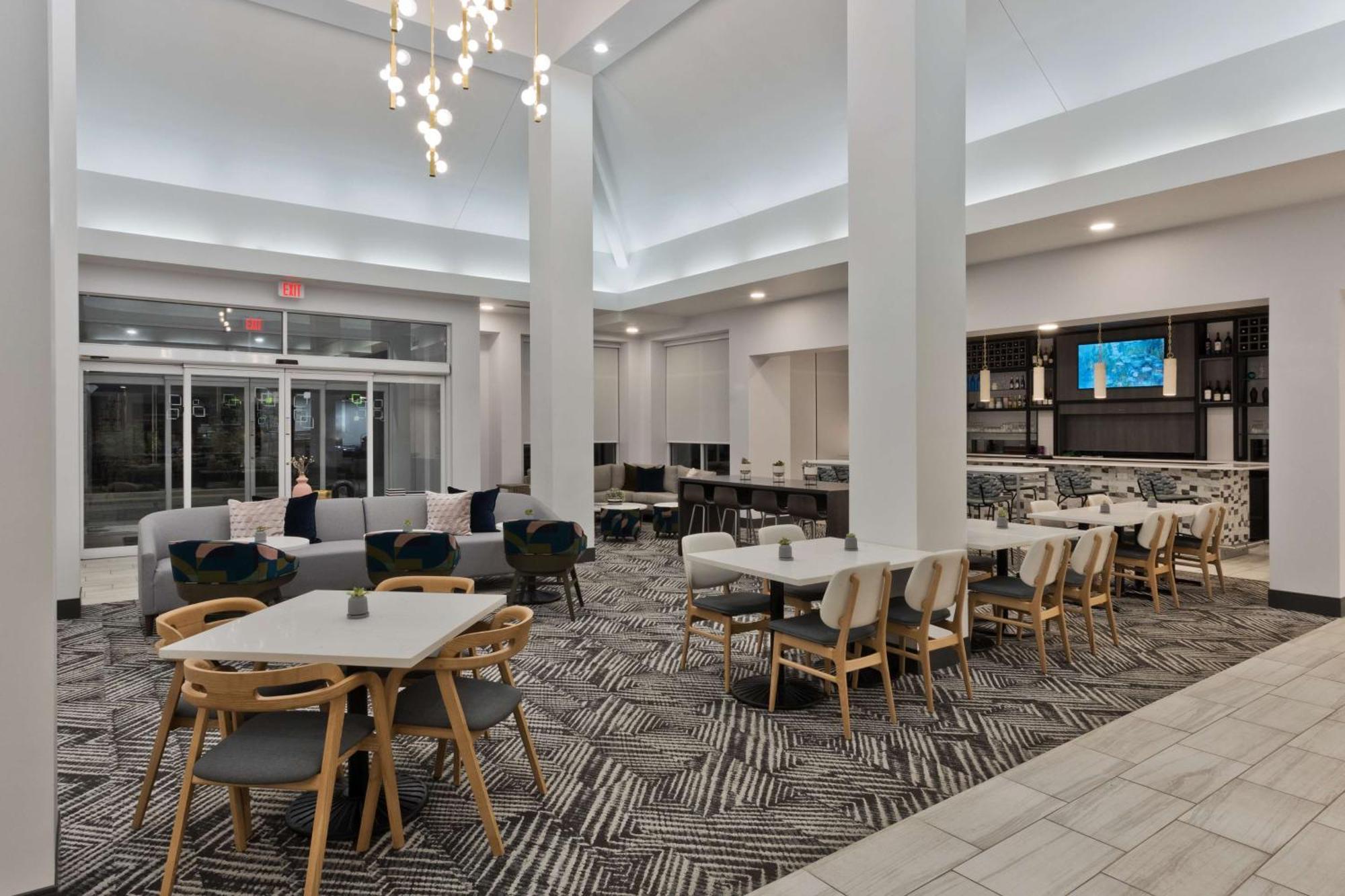 Hilton Garden Inn Birmingham Se/Liberty Park Εξωτερικό φωτογραφία