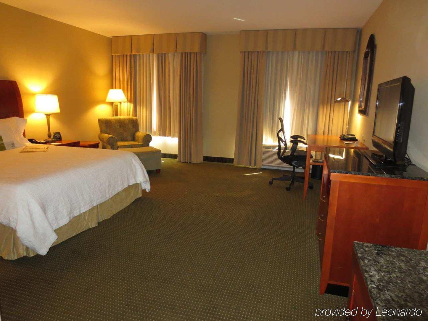 Hilton Garden Inn Birmingham Se/Liberty Park Εξωτερικό φωτογραφία